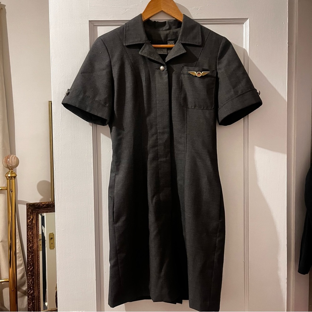 VINTAGE DELTA AIRLINES STEWARDESS UNIFORM